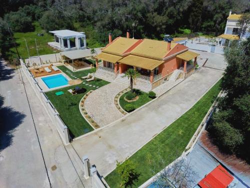  Villa Loukiana by CorfuEscapes in Kavos