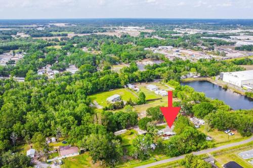 Plant City Modern Soho Farmhouse- Event Friendly in Plant City, USA