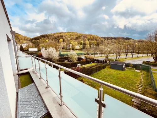 Luxembourg City - 70m2 - Easy parking - Bus - 2 TVs - between City and Forest