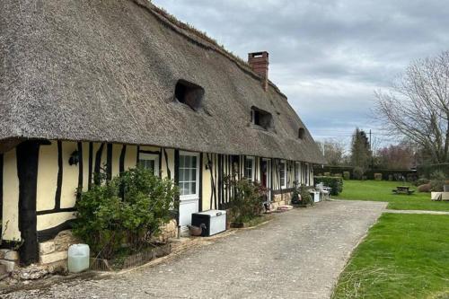 Chaumière de charme cosy gîte à louer Saint-Éloi-de-Fourques