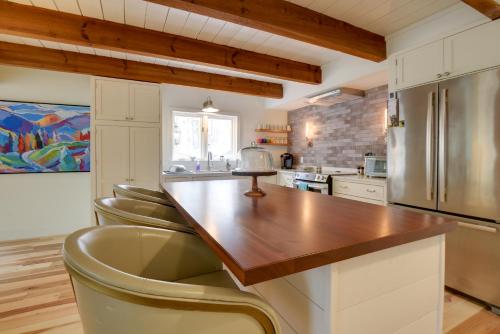 Private Hot Tub & Deck: North Conway Retreat in Hales Location (NH)