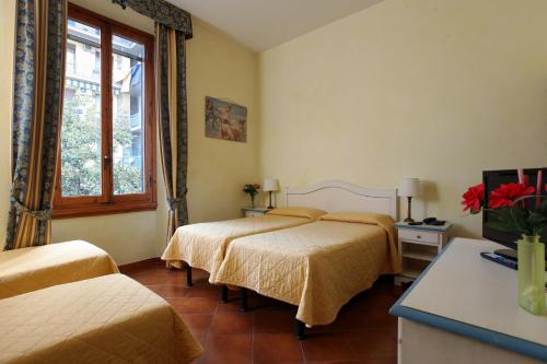 Hotel Bologna – Florence, IA