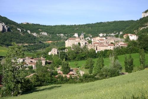 Maison de village - Location saisonnière - Saint-Georges-de-Luzençon