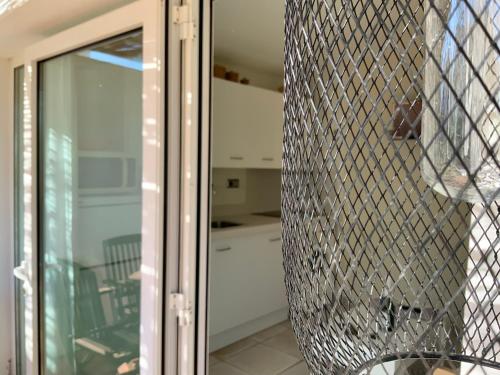 Studios Coll - image 12