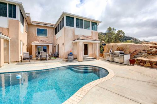 Mountaintop Ramona Home Private Pool, Near Lake!