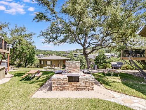 Lakefront Bungalow With Pool & Hot Tub #4