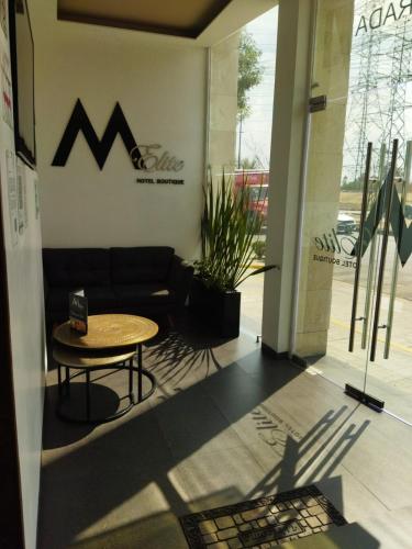 HOTEL M ELITE BLACK in Iztapalapa-Wholesale Markets