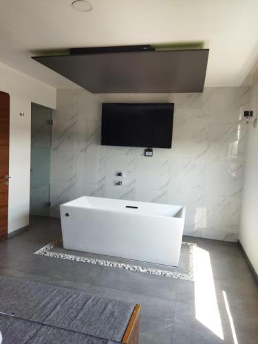 HOTEL M ELITE BLACK in Iztapalapa-Wholesale Markets