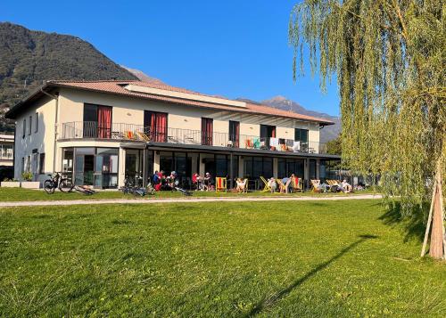 Lake Como Beach Lodge & Hostel - image 3