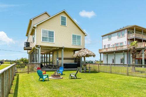 Classy Home with Backyard Oasis Hot Tub and 2 Shaded Decks in Galveston, USA