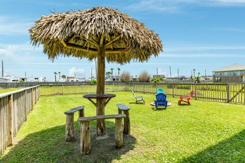 Classy Home with Backyard Oasis Hot Tub and 2 Shaded Decks in Galveston, USA