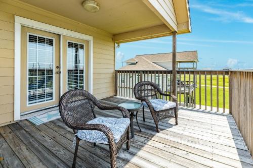 Classy Home with Backyard Oasis Hot Tub and 2 Shaded Decks in Galveston, USA