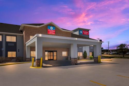 Best Western Topeka Inn & Suites - main image