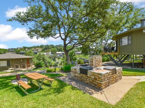 Lakefront Bungalow With Pool & Hot Tub #5