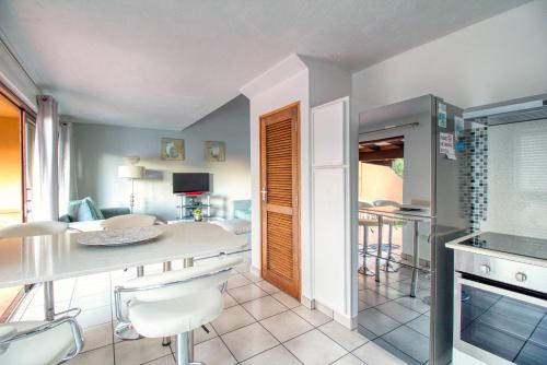 kuhinja, San Lameer Villa 2103 by Top Destinations Rentals in Southbroom