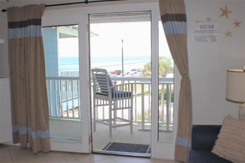 Summer Breeze Condominium 304 - image 7