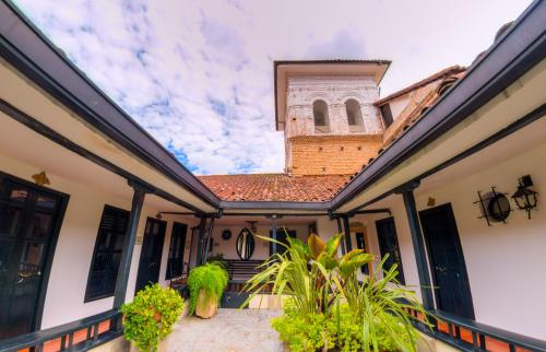 Hotel Camino Real