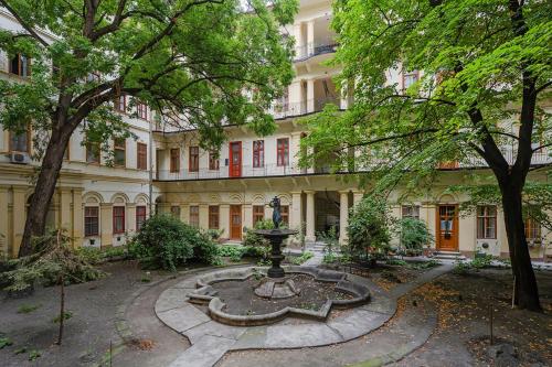 Liszt Studio - image 10