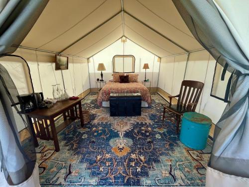 . Zinnia Glamping Tent at Zenzen Gardens