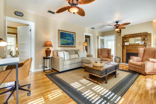 Lakefront Tavares Home with Deck, Patio and Dock! in Tavares, USA
