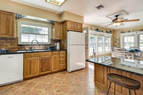 Lakefront Tavares Home with Deck, Patio and Dock! in Tavares, USA
