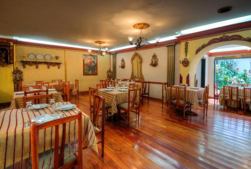 Hotel Camino Real