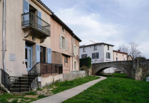 Auberge du Vieux Pont - Location saisonnière - Brignais