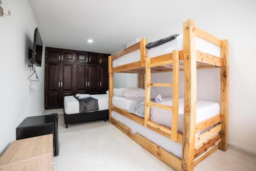 Alojamiento en el corazón de Medellín Hab Privada B, Medellín