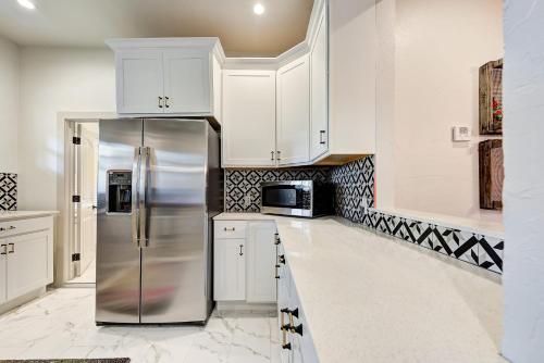 Cottage Chic- Less than 5 mins to Plaza District in Oklahoma City, USA