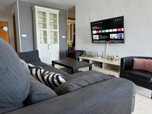 Two-Bedroom Superior Apartment with Frontal Sea View image 2