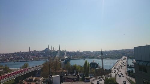 Galata Grace - image 12