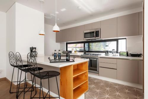 Urban 3BR Duplex with terrace in Polanco image 9