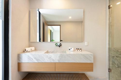 Inspiring 3BR Duplex with Terrace in Polanco image 10