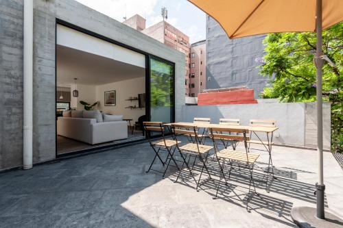 Inspiring 3BR Duplex with Terrace in Polanco image 1