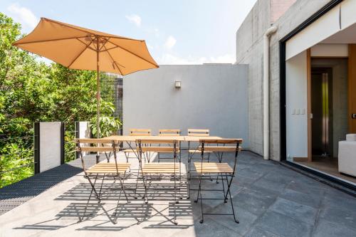 Inspiring 3BR Duplex with Terrace in Polanco image 4