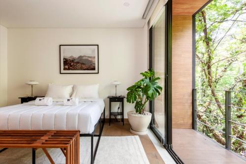 Inspiring 3BR Duplex with Terrace in Polanco image 5