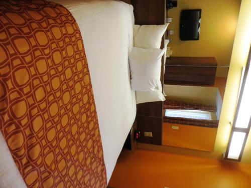 Microtel by Wyndham South Bend Notre Dame University - image 18