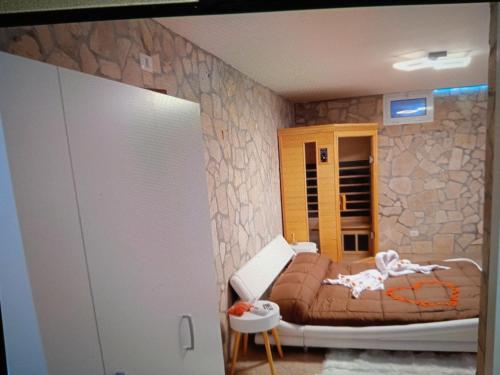 Amos Port-Suite Room Type - Queen Room with Spa Bath