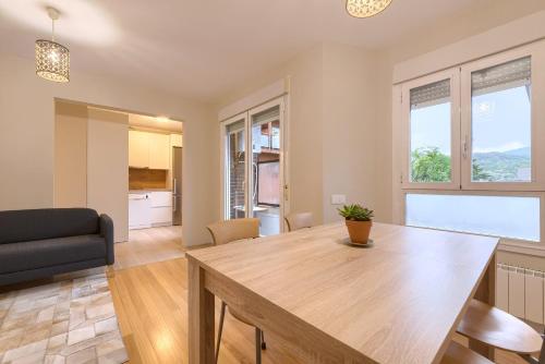 Vivienda turística reformada en zona residencial con garaje y wifi, Bilbao (Foto 10)