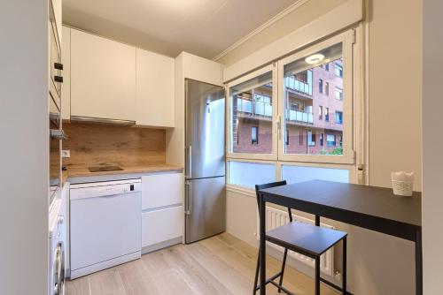 Vivienda turística reformada en zona residencial con garaje y wifi, Bilbao (Foto 9)