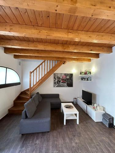 Magaggiari beach apartment