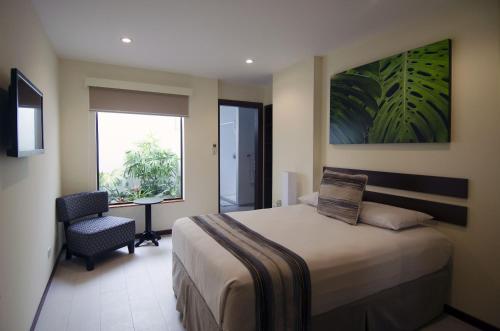 Superior Double Room image 5