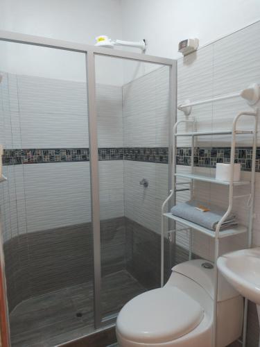 Salle de bain, Makasai Tambopata in Puerto Maldonado