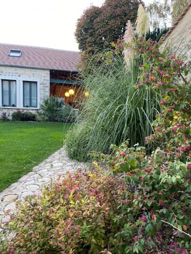 La Planque - Chambres avec Jacuzzi - Location saisonnière - Fleury-en-Bière