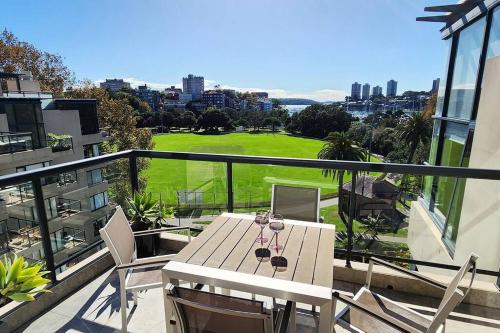 Penthouse with Private Terrace, Parking + 2 Pools, Sydney (foto 3)