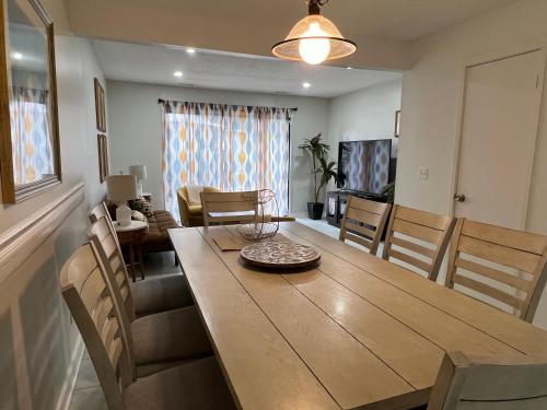 Spacious, cozy villa w/parking in Coligny Villas thumb 2