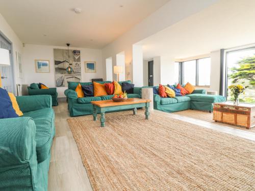 Exterior view, Trelawns in Mawgan Porth