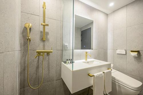 Mokpo H-Avenue Hotel Peace Square - Фото 1