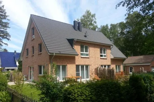 Strandvilla Birkenallee Haus Sommerlicht in Neuhaus, Österreich