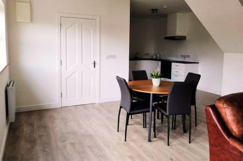 Secluded Modern Guest House in Tyrrellspass